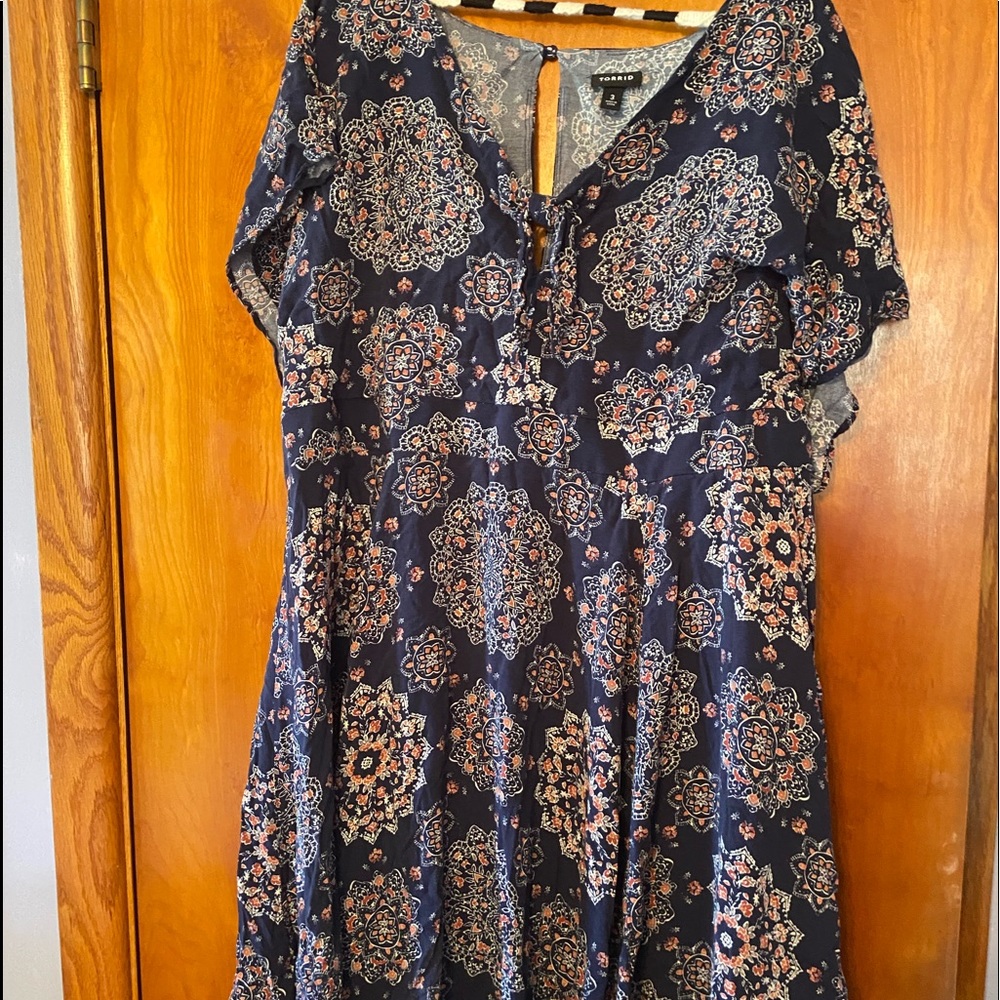 Torrid size 3 cap sleeves midi navy and burnt orange dress